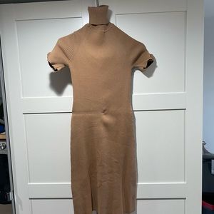 Moda international short sleeve sweater dress in size small
